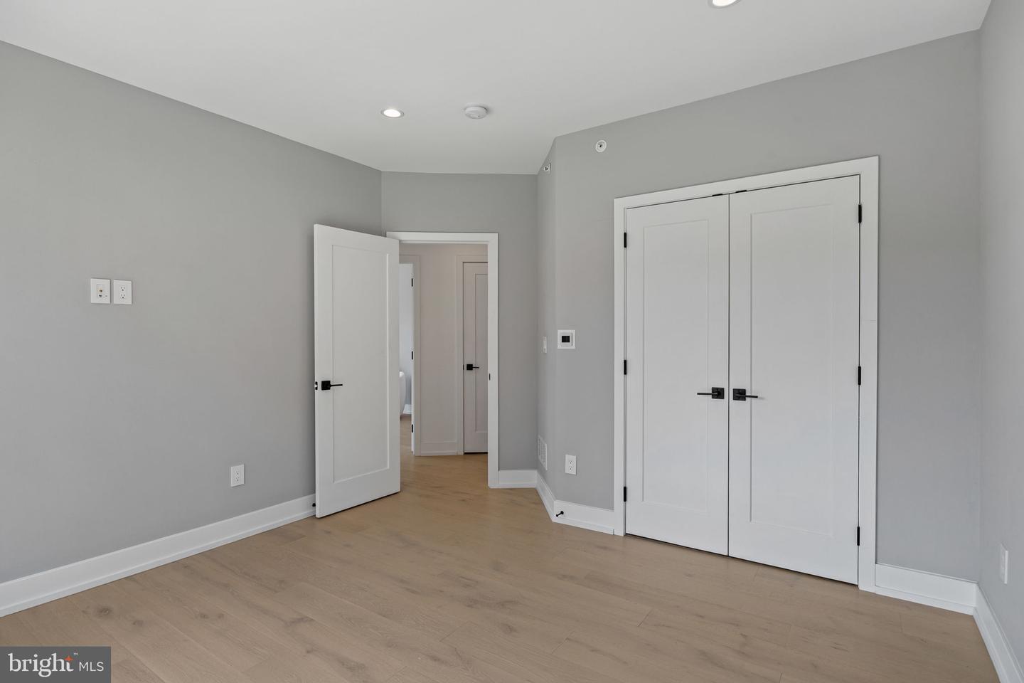 527 Brown St Property Photo 34
