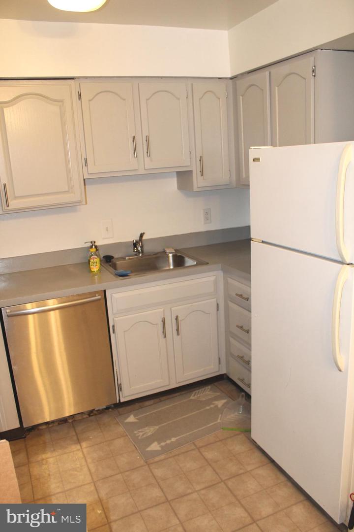 167 Parker Ave #1 Property Photo 3