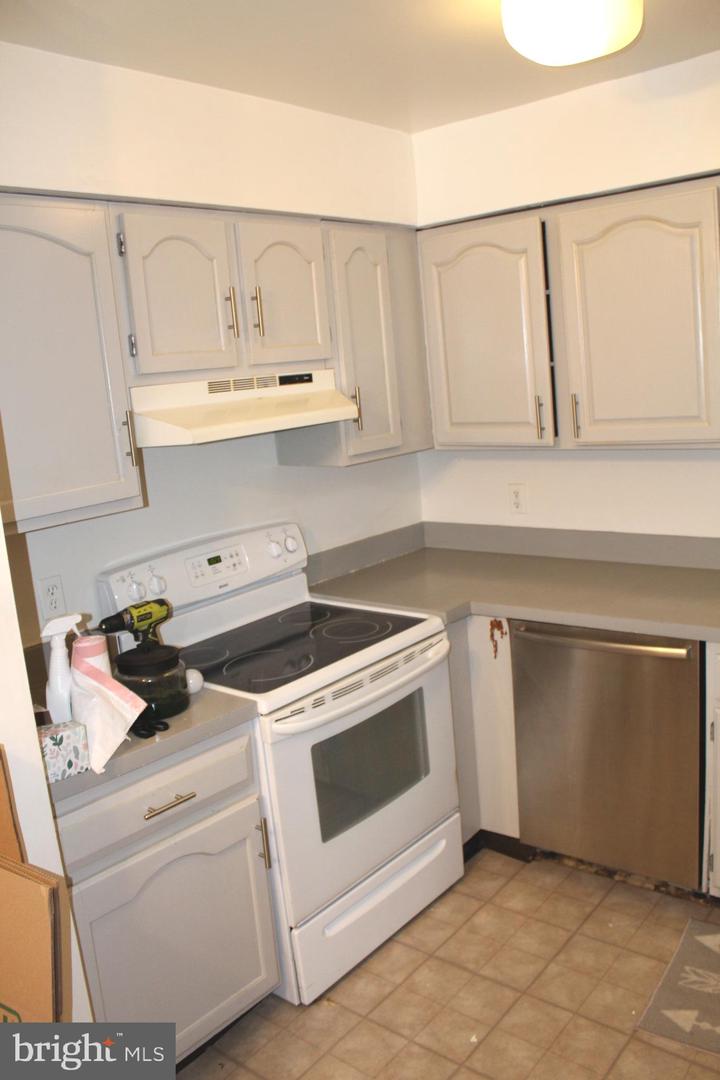 167 Parker Ave #1 Property Photo 4