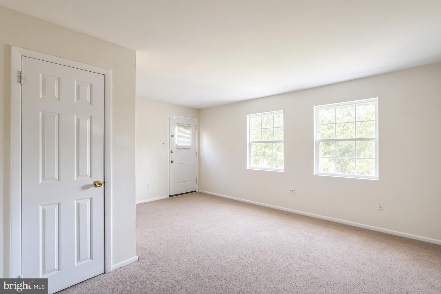 1728 Borbeck Ave Property Photo 3