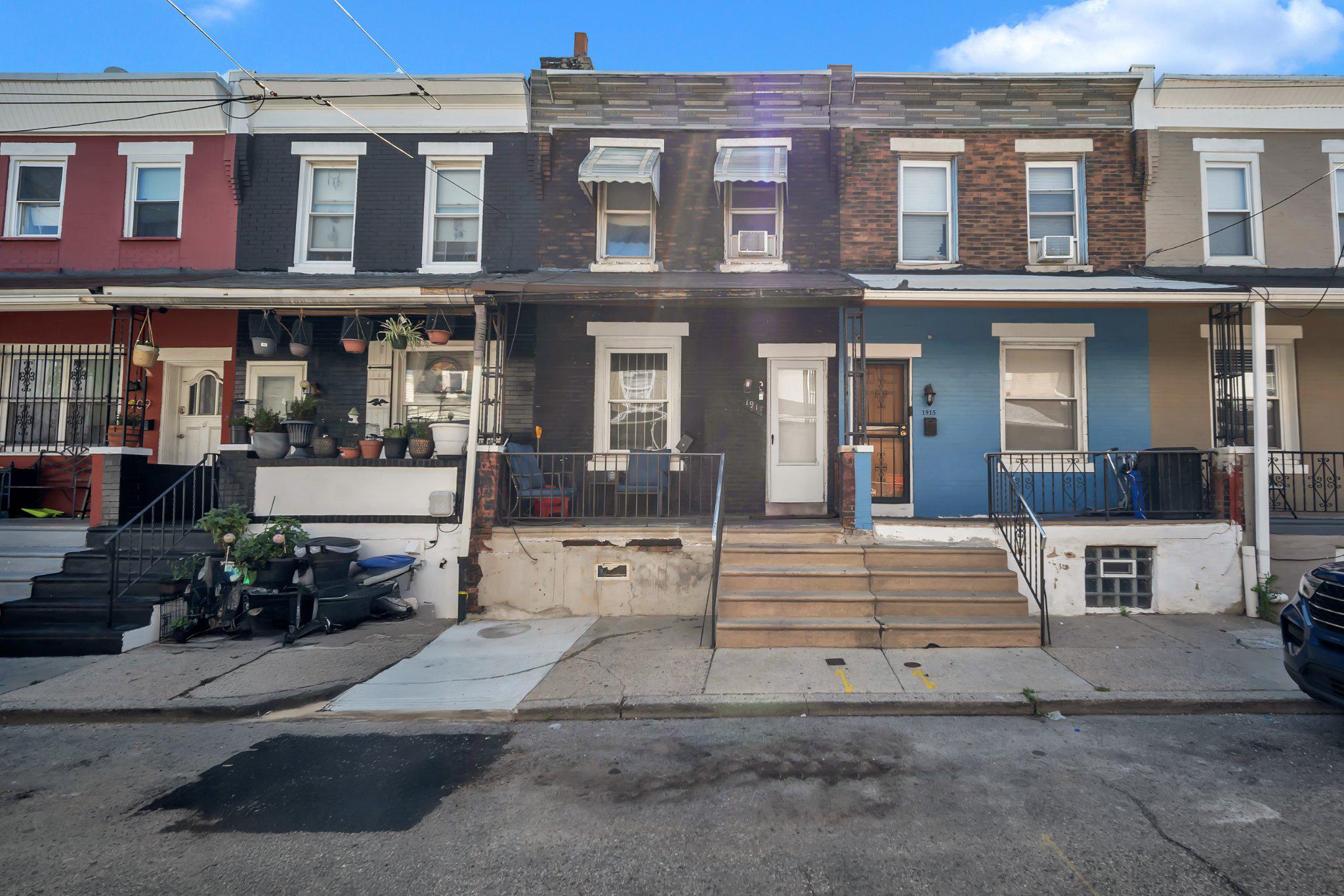 1913 S Beechwood St Property Photo 16