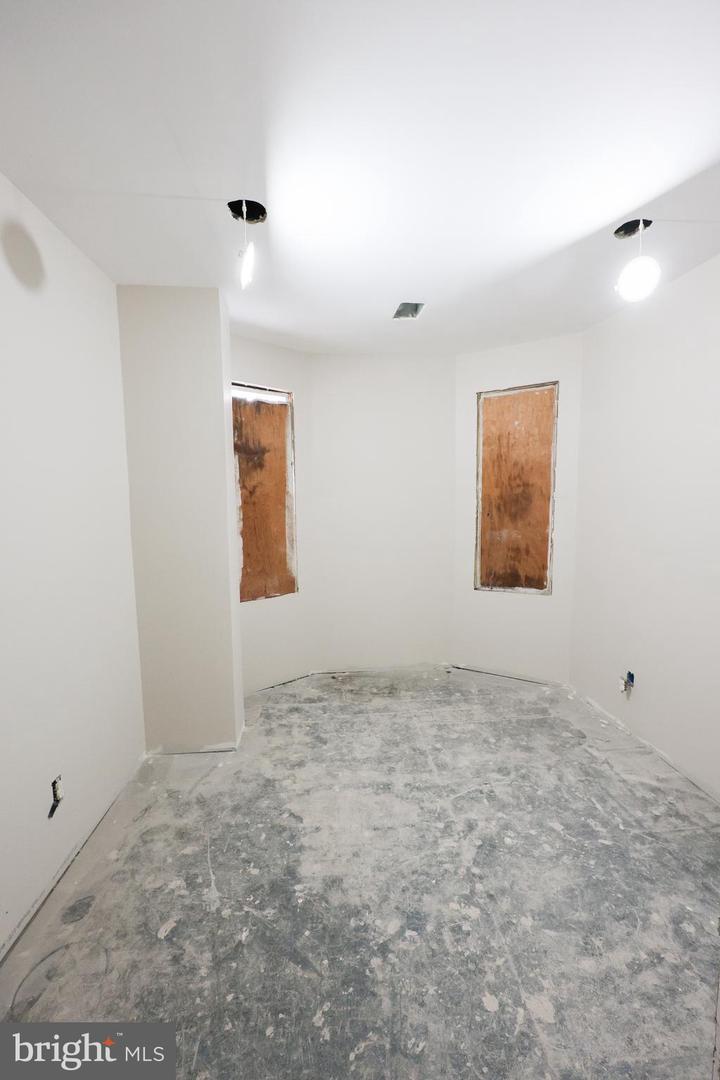 5212 Race St Property Photo 12