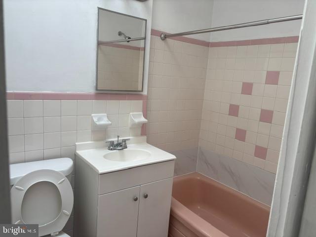 8116 Ditman St Property Photo 4
