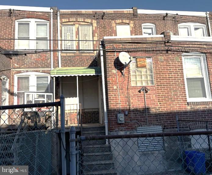 2054 Anchor St Property Photo 4