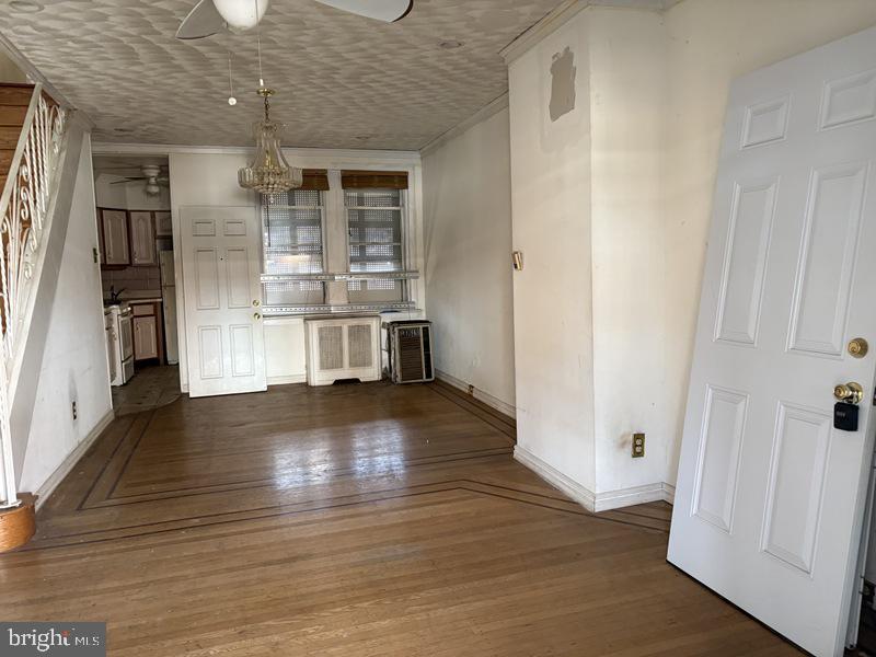 2054 Anchor St Property Photo 8