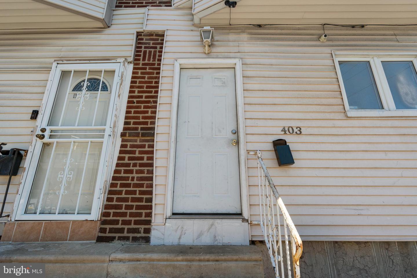 403 W Annsbury St Property Photo 5