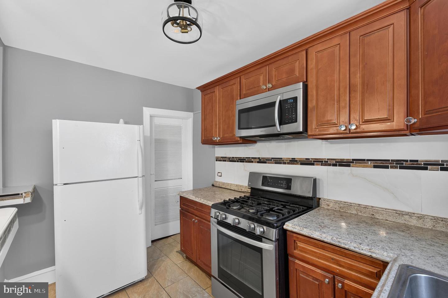 403 W Annsbury St Property Photo 15