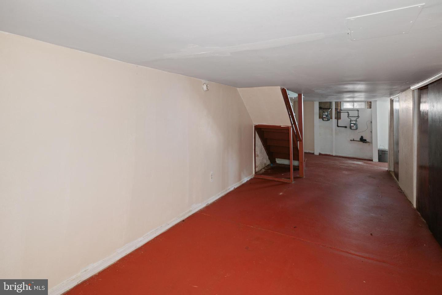 2407 N Marshall St Property Photo 9