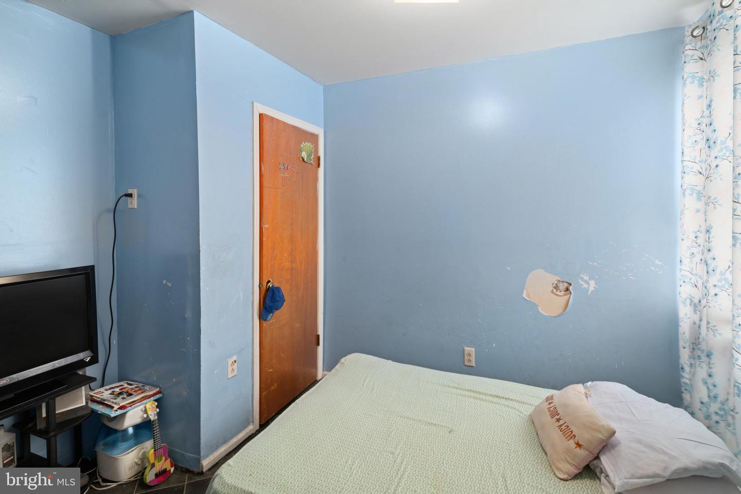2407 N Marshall St Property Photo 18