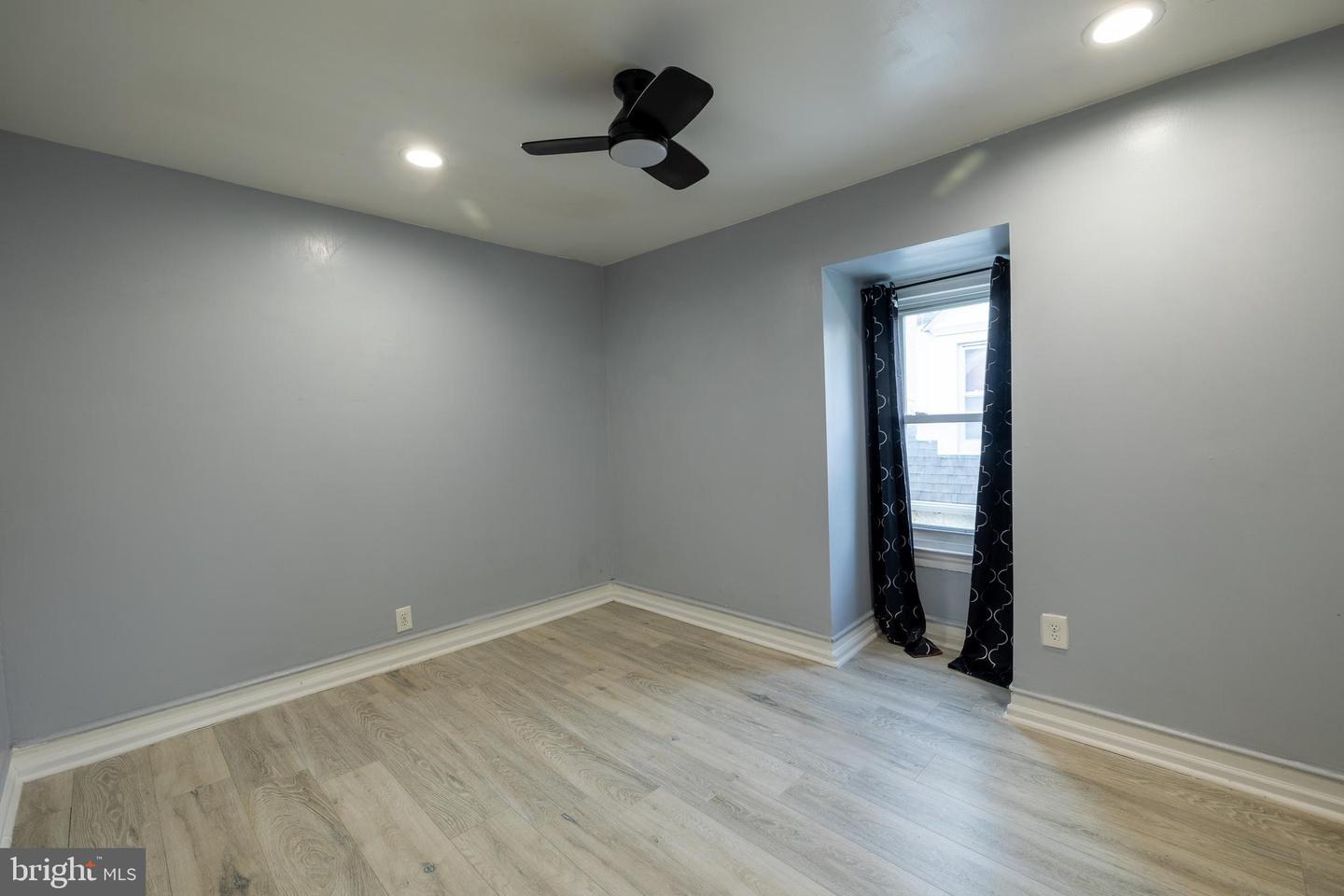 6515 N Park Ave Property Photo 38