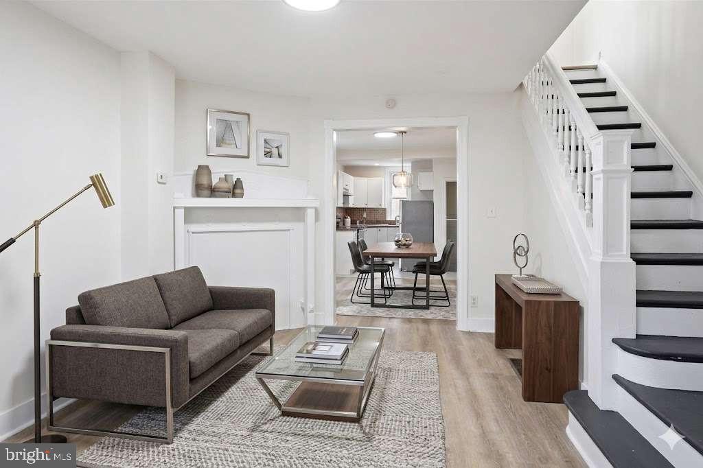 5532 Addison St Property Photo 1