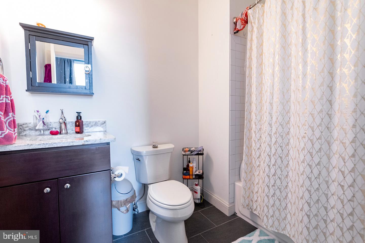 427 Monroe St #unit 202 Property Photo 7