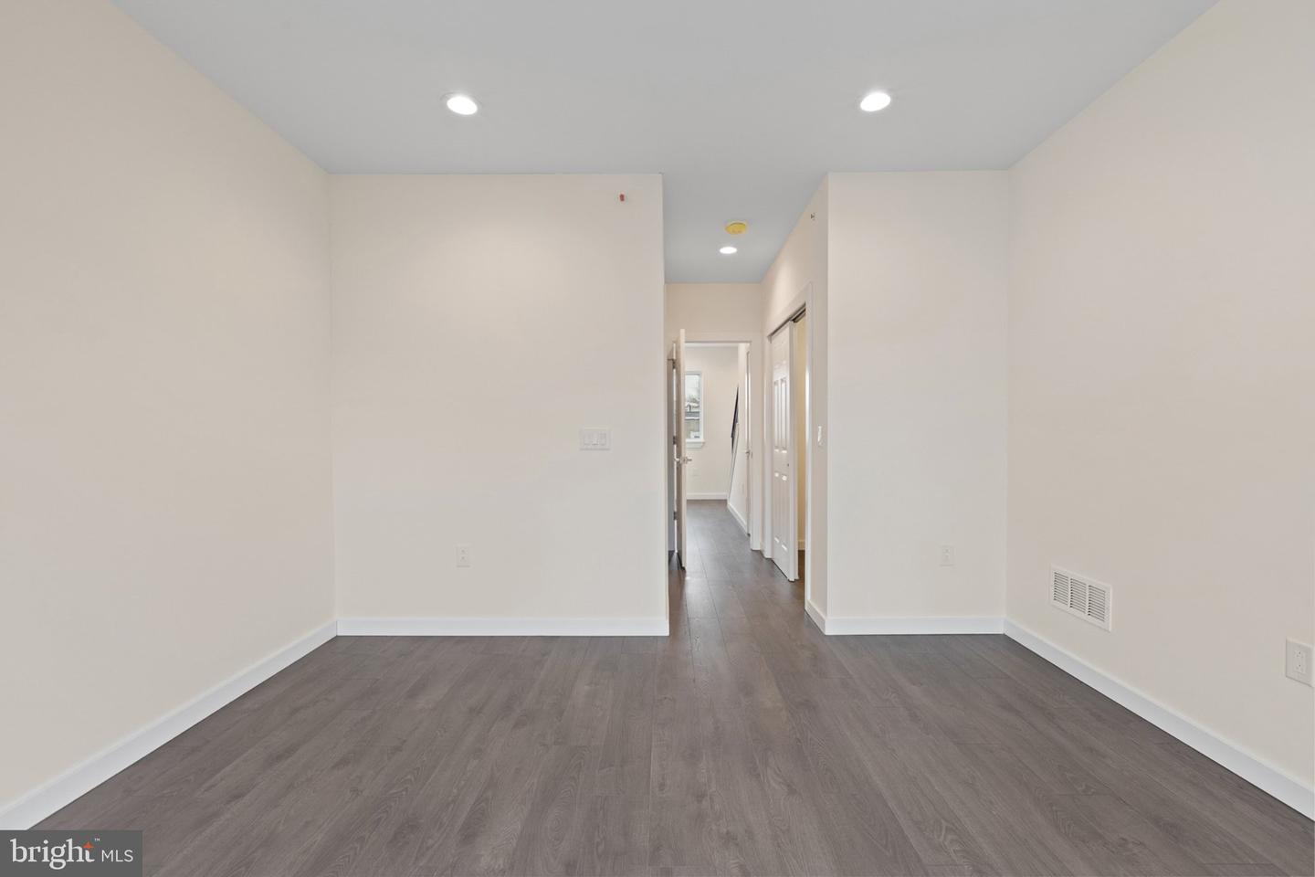 2035 N Orianna St Property Photo 19