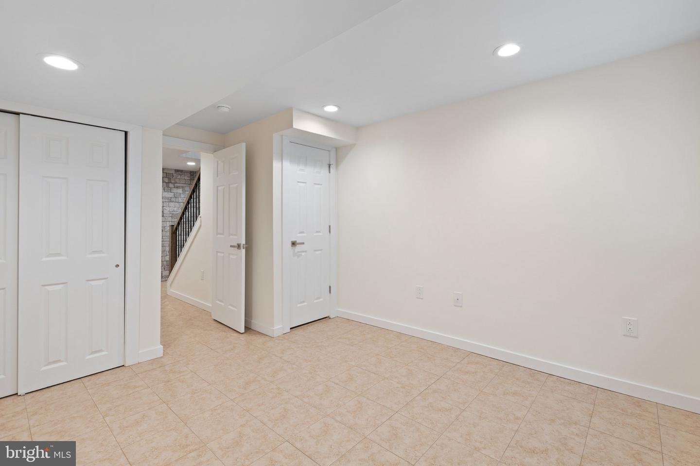 2035 N Orianna St Property Photo 42