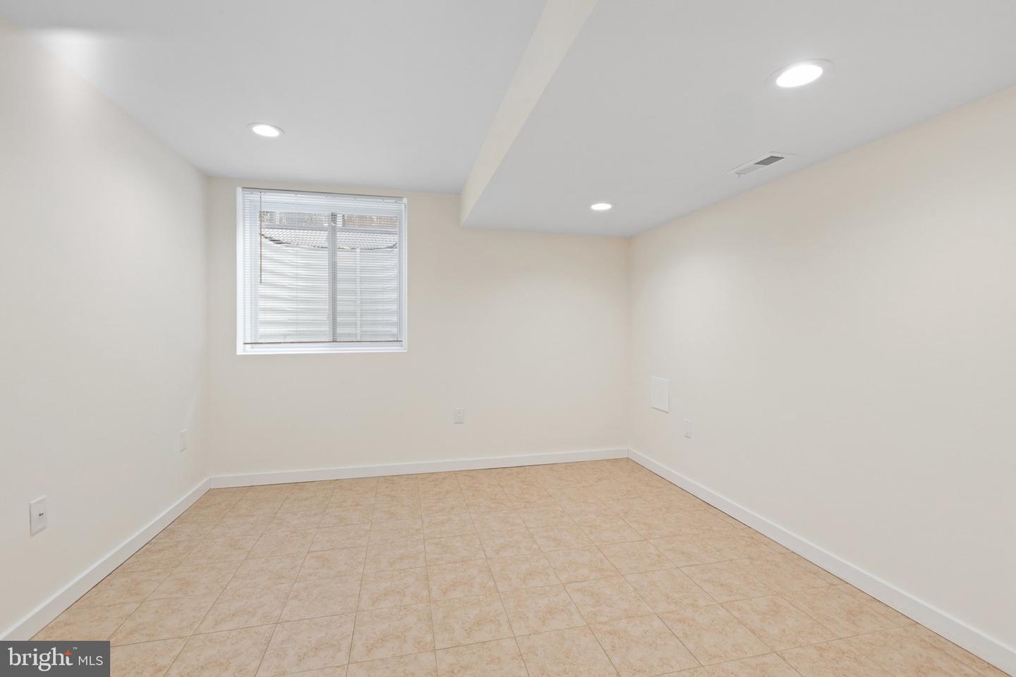 2035 N Orianna St Property Photo 44
