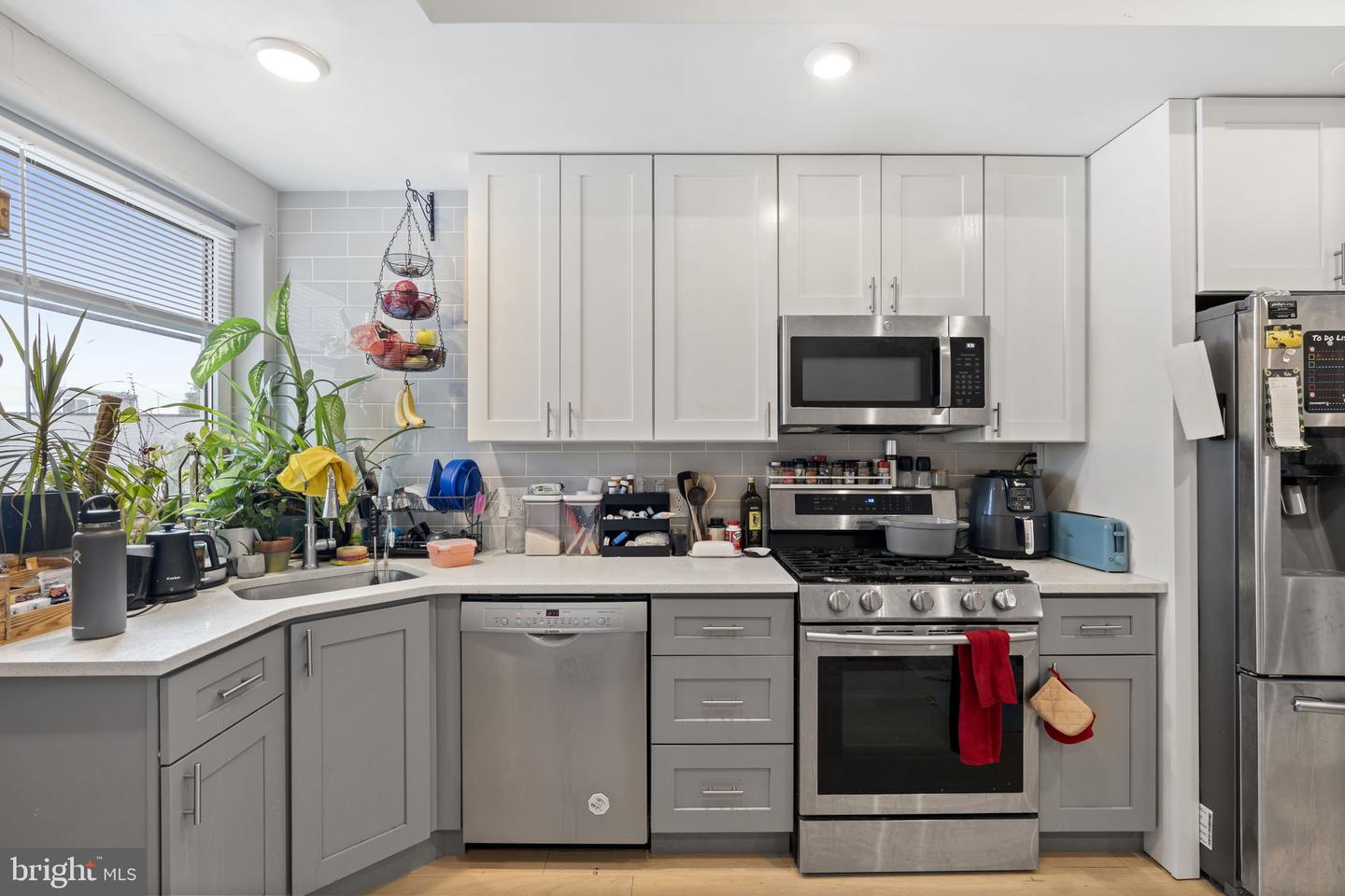 2110 W Master St #c Property Photo 2