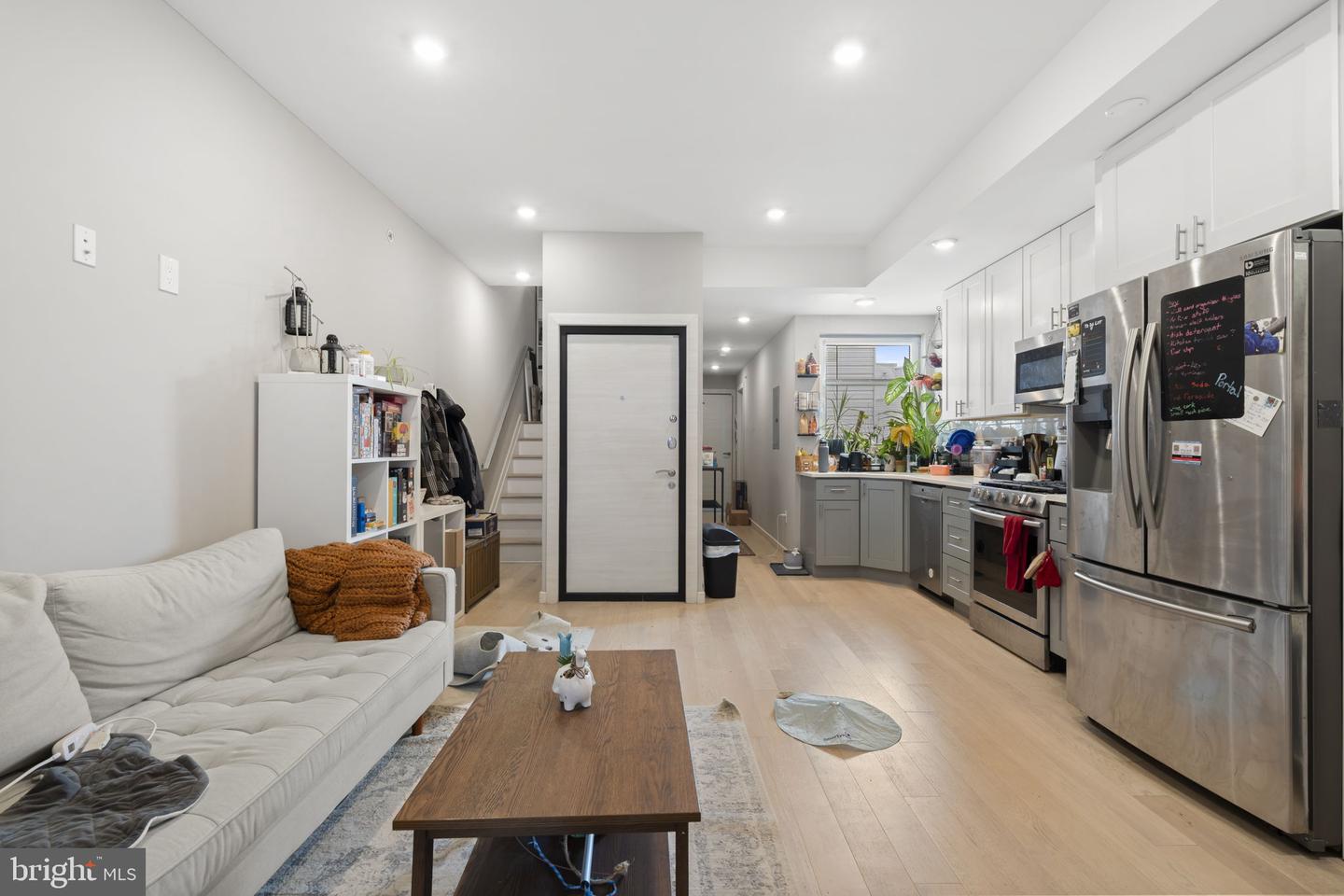 2110 W Master St #c Property Photo 7