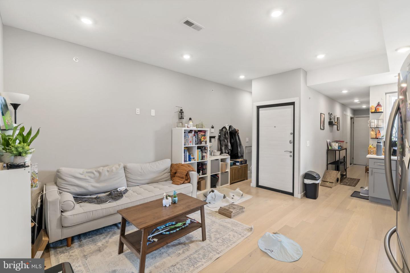 2110 W Master St #c Property Photo 8
