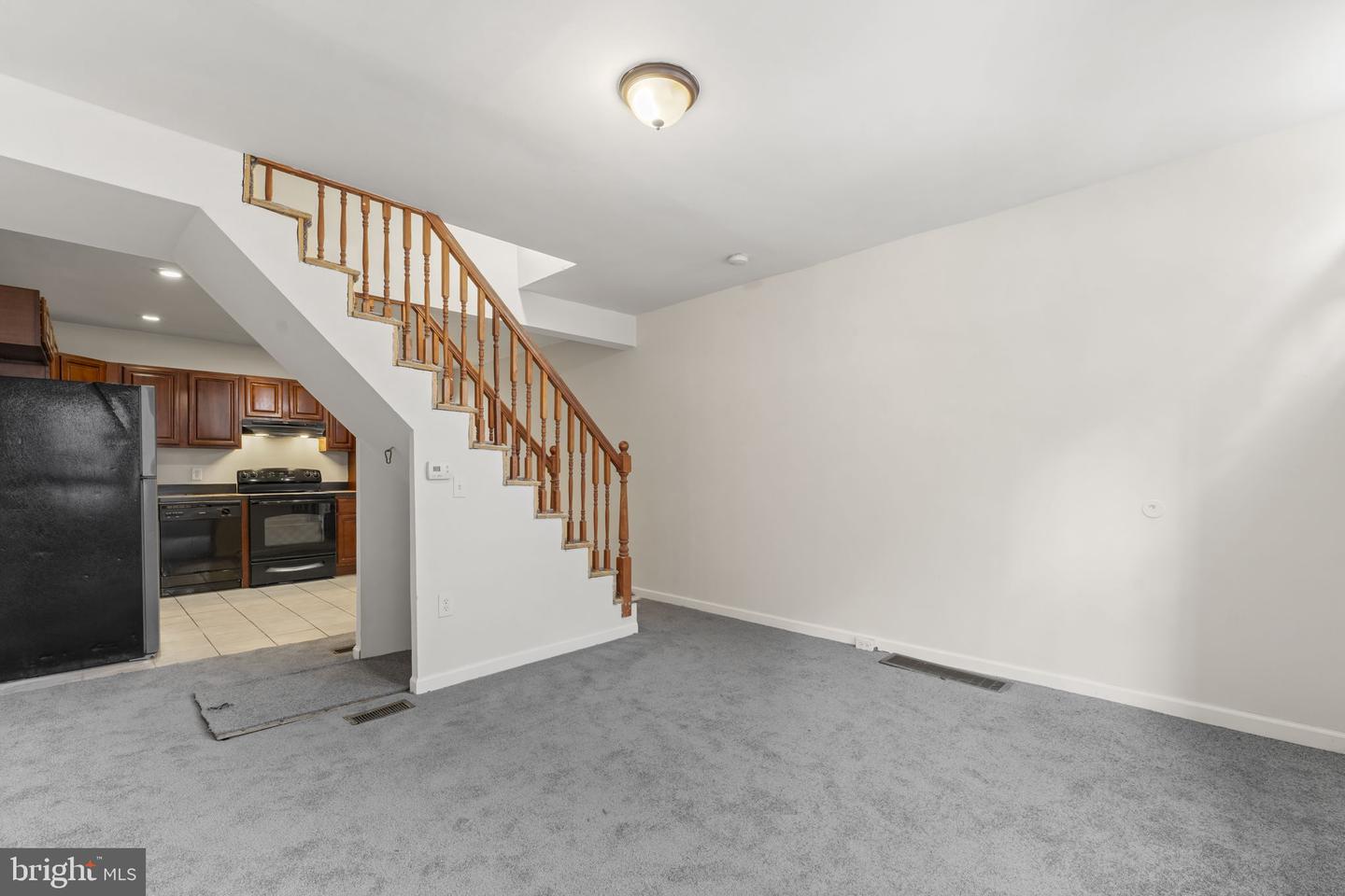 1310 S Bancroft St Property Photo 3