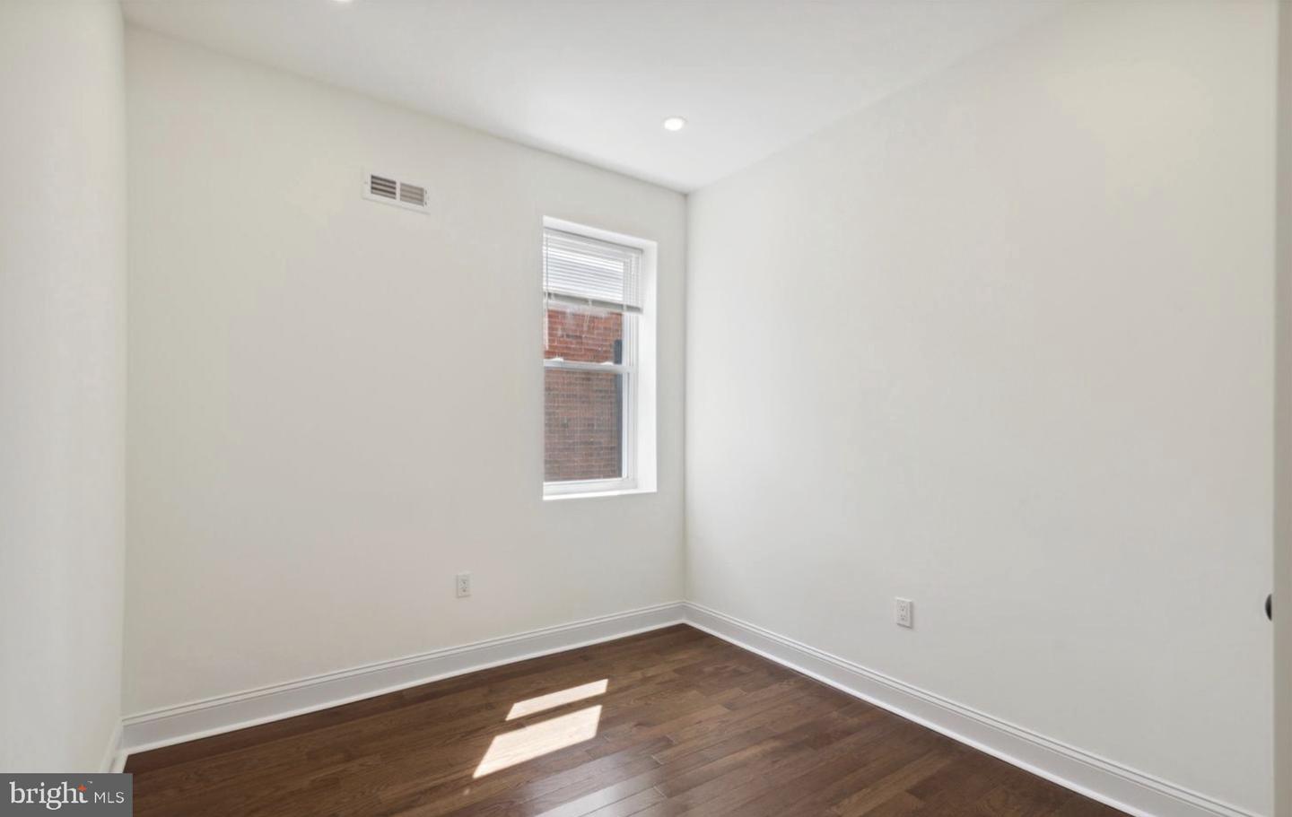 5516 Cedar Ave Property Photo 37