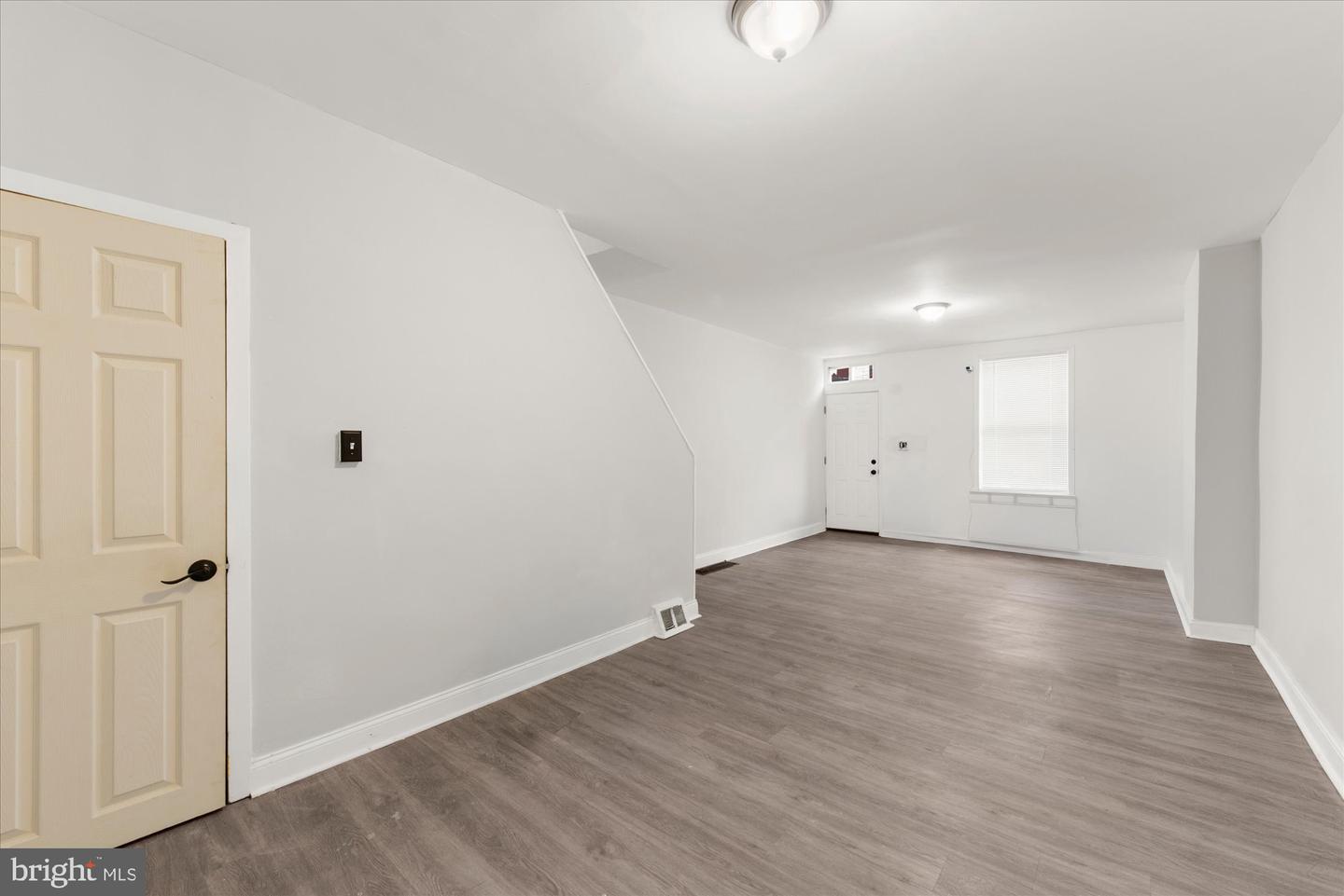 1212 W Luzerne St Property Photo 5