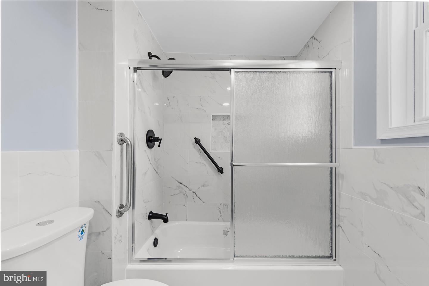 1212 W Luzerne St Property Photo 10