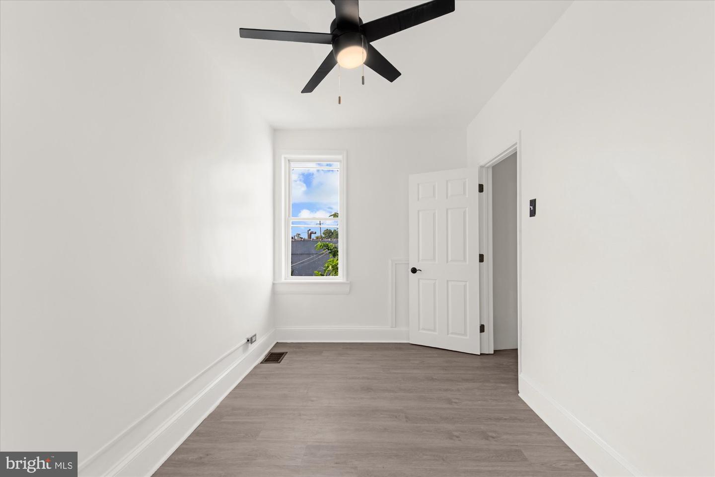1212 W Luzerne St Property Photo 12
