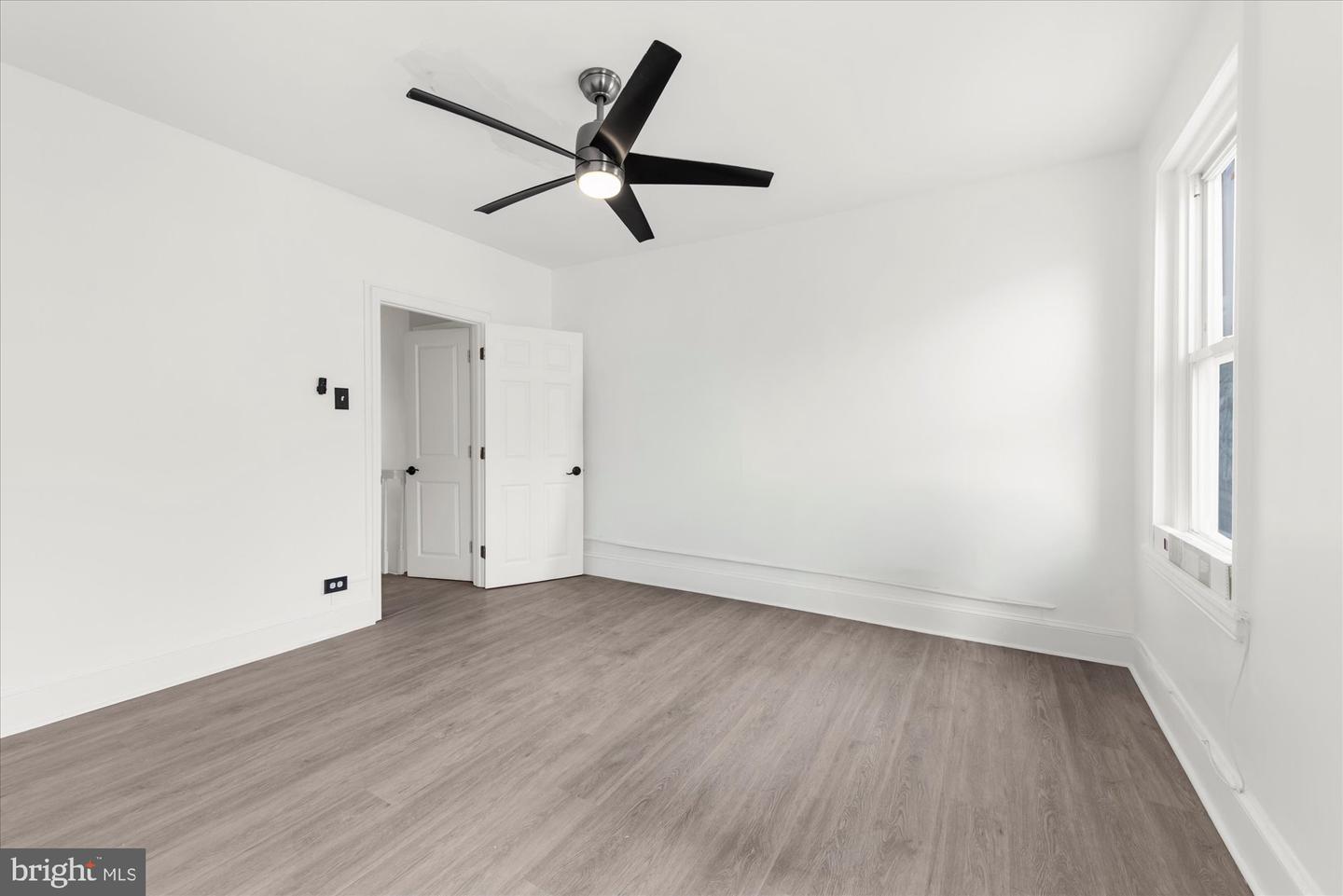 1212 W Luzerne St Property Photo 14