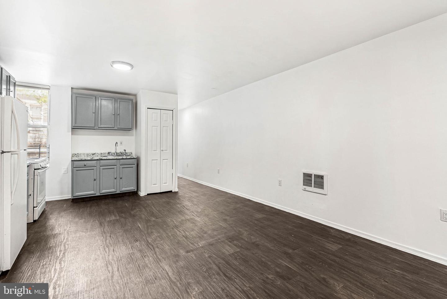 3316 Kensington Ave #2 Property Photo 5