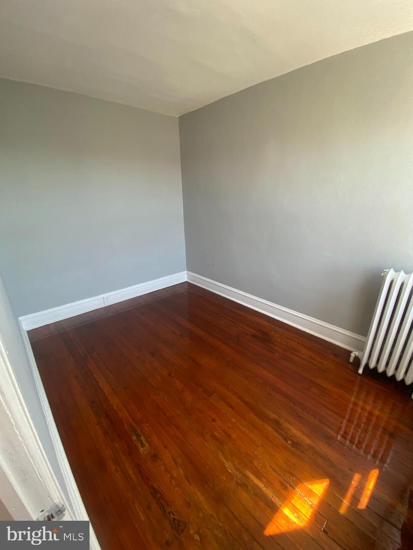 5205 Glenloch St Property Photo 9