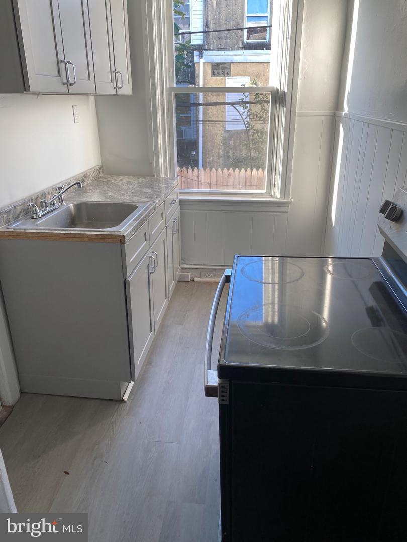 5205 Glenloch St Property Photo 22