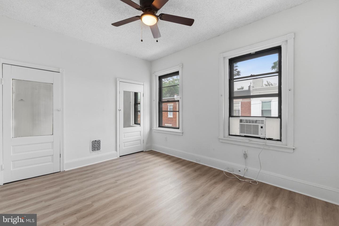 4542 N Mole St Property Photo 19