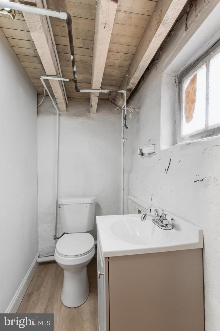 4542 N Mole St Property Photo 25