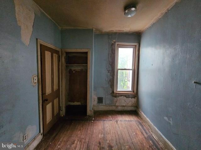 2310 N Gratz St Property Photo 9