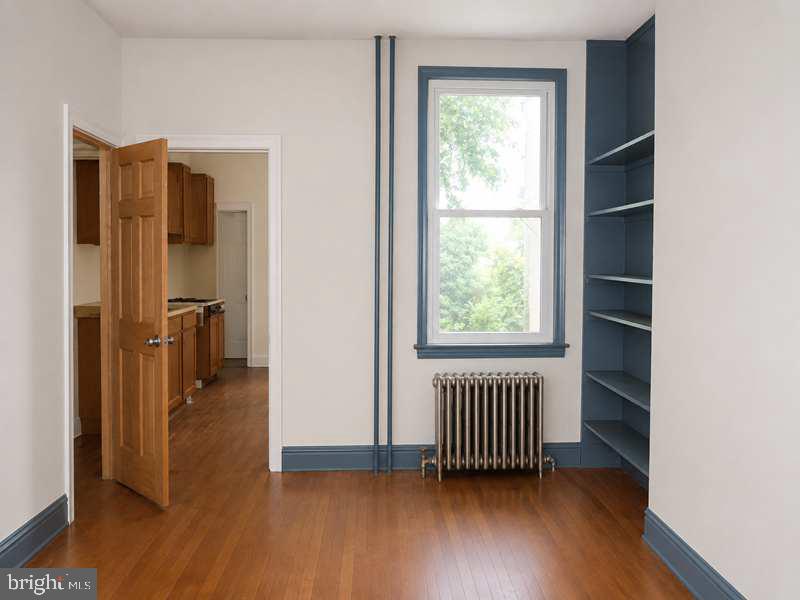 969 N Randolph St Property Photo 7