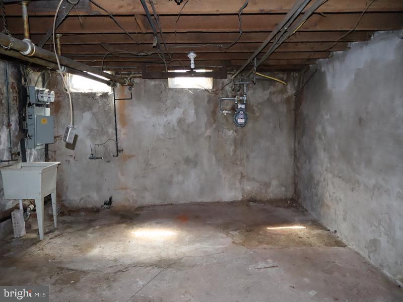 969 N Randolph St Property Photo 19