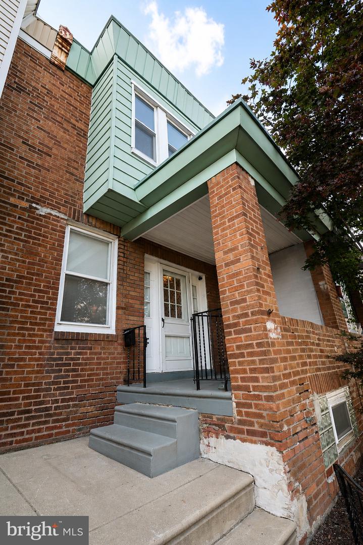866 Anchor St Property Photo 1