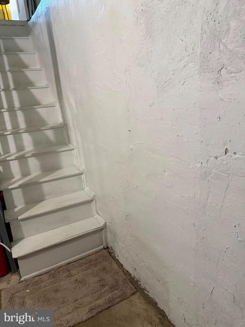 1429 Englewood St Property Photo 8
