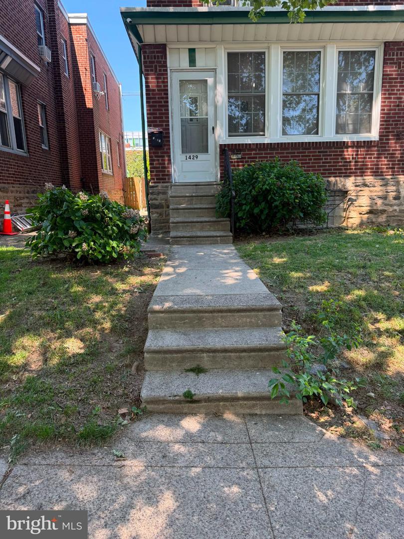 1429 Englewood St Property Photo 21