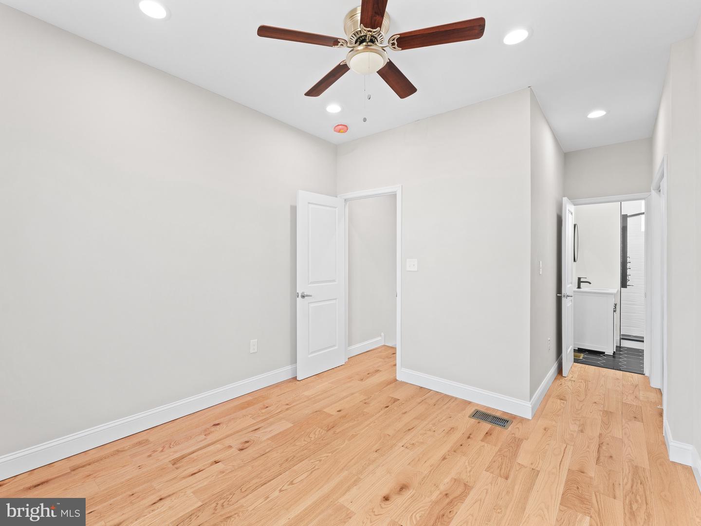 1821 N Ringgold St Property Photo 14