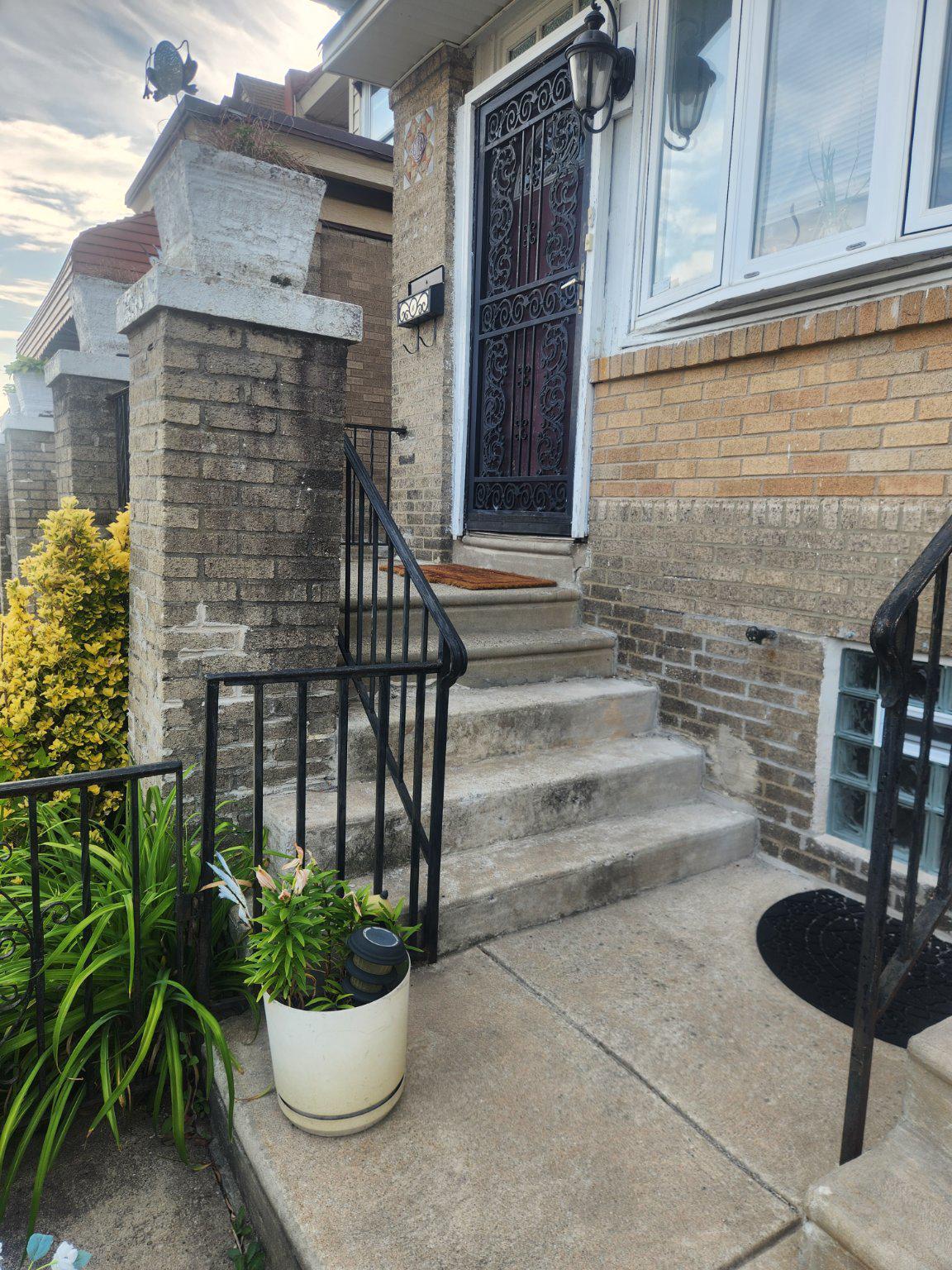 5415 Diamond St Property Photo 3