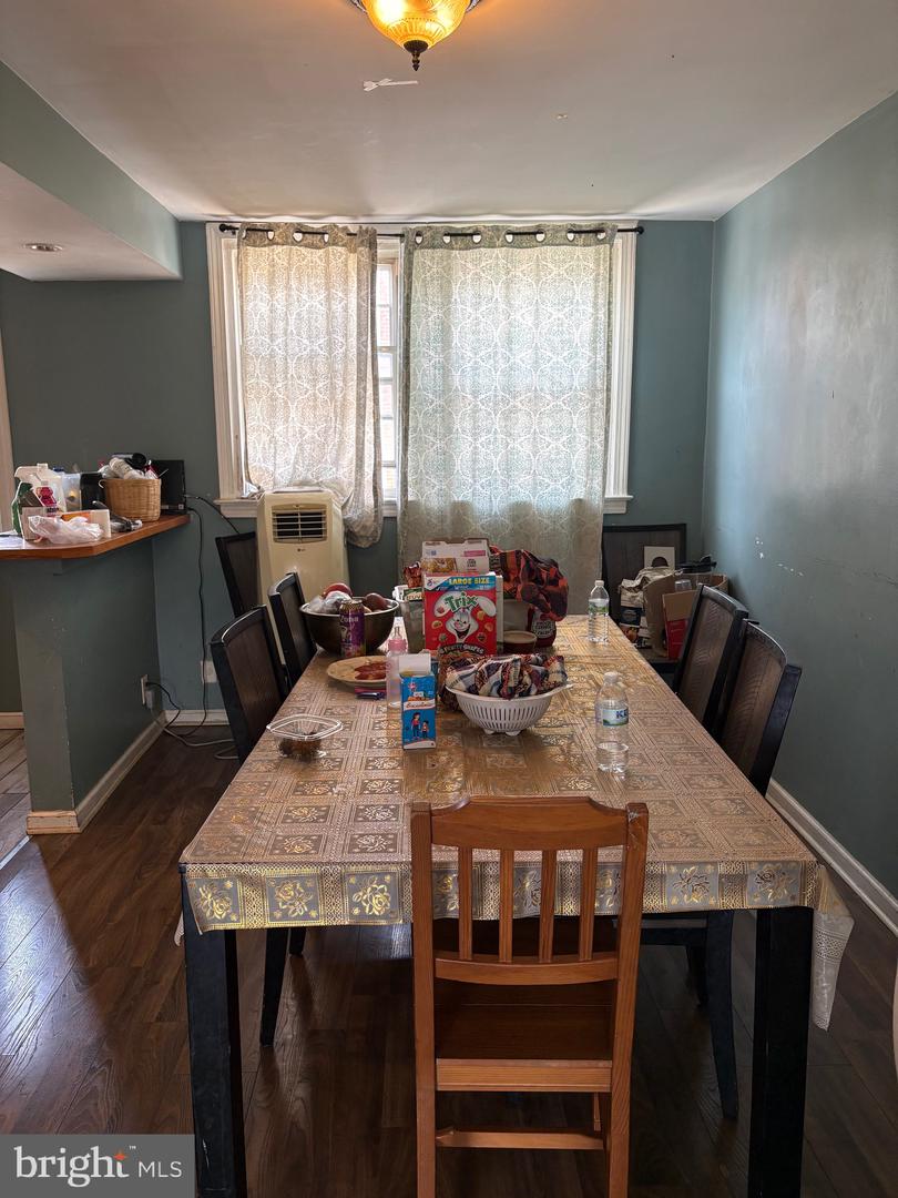 6638 Horrocks St Property Photo 4