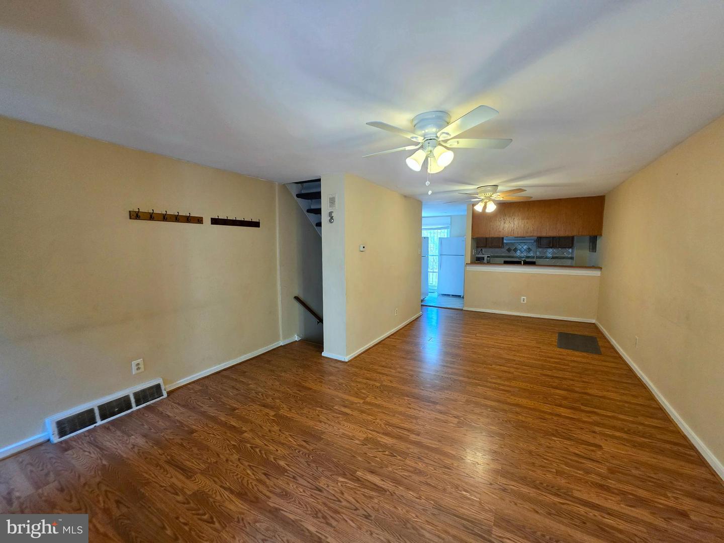 4035 Baltimore Ave Property Photo 3