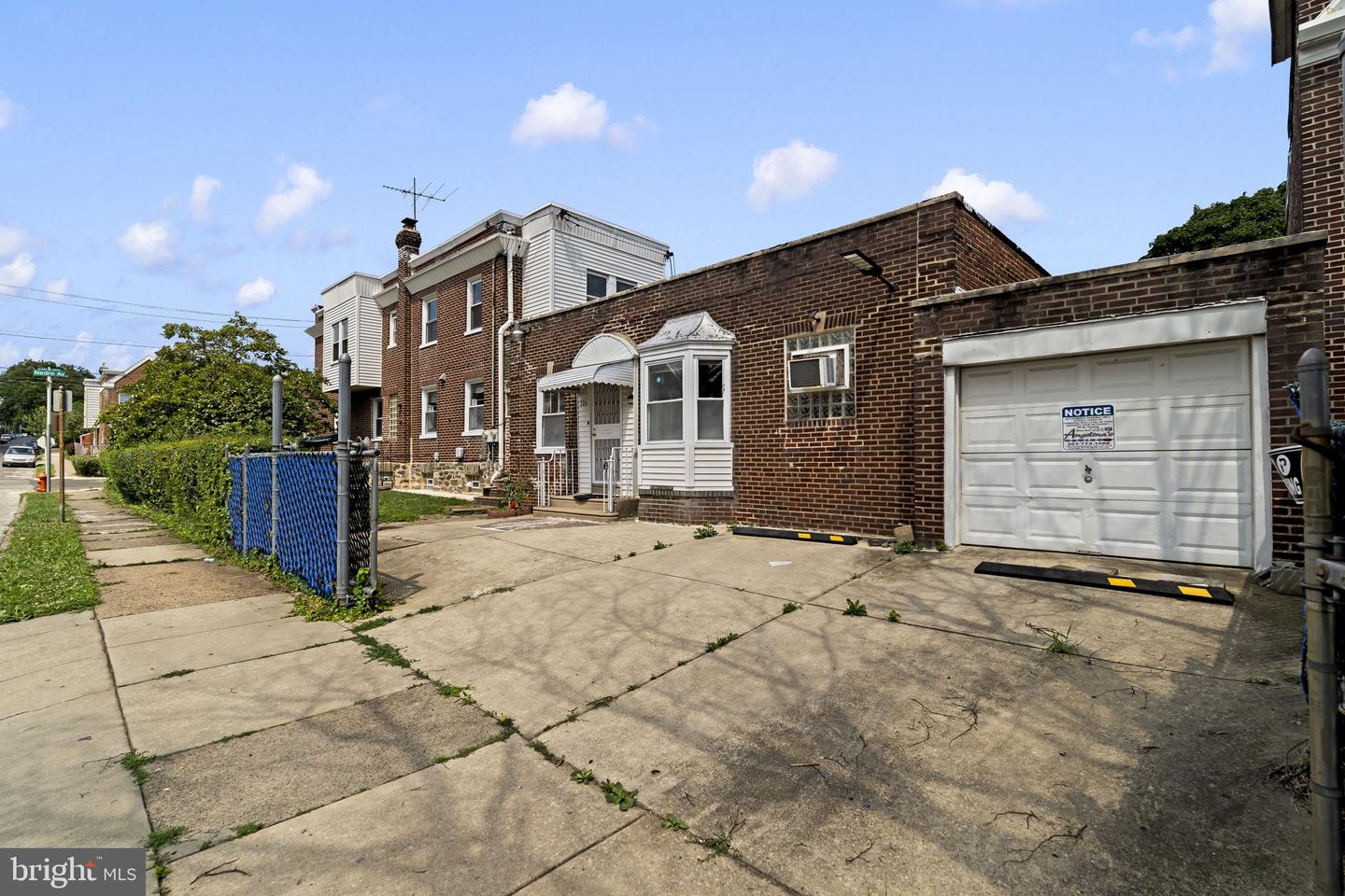 326 W Nedro Ave Property Photo 4