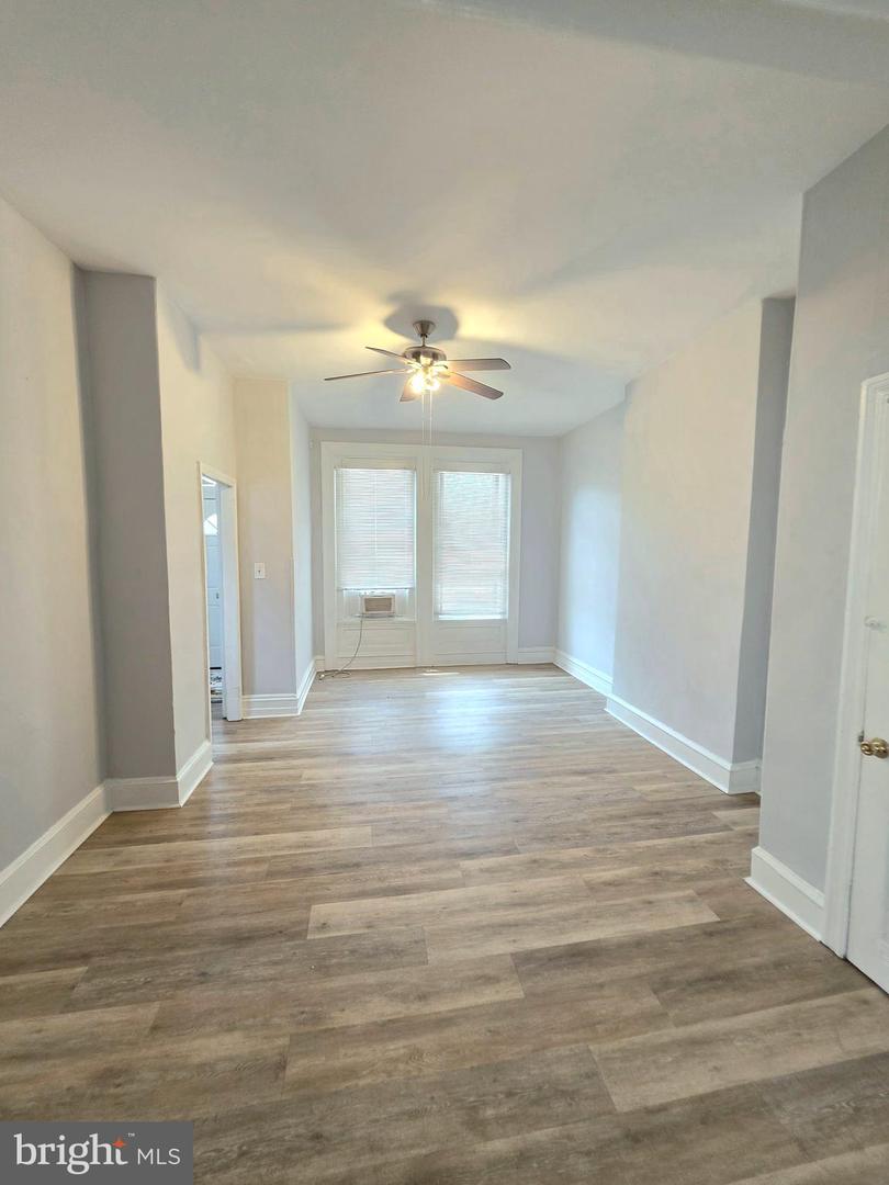 3913 Baltimore Ave Property Photo 3