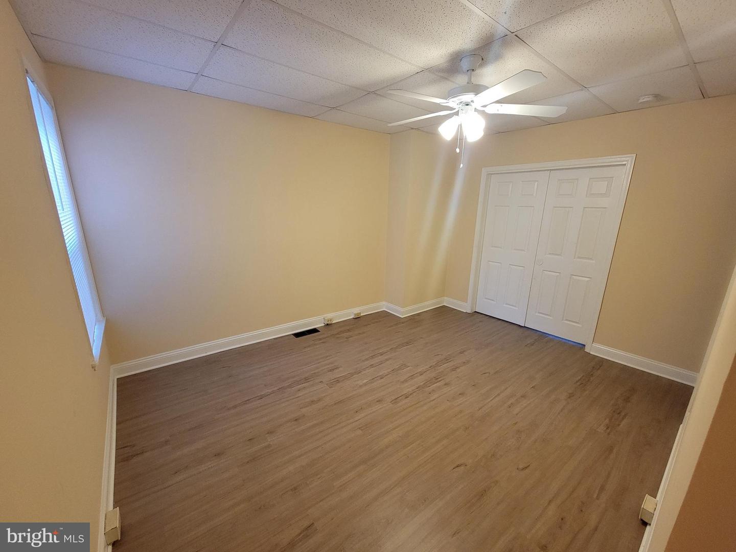 4034 Locust St Property Photo 4