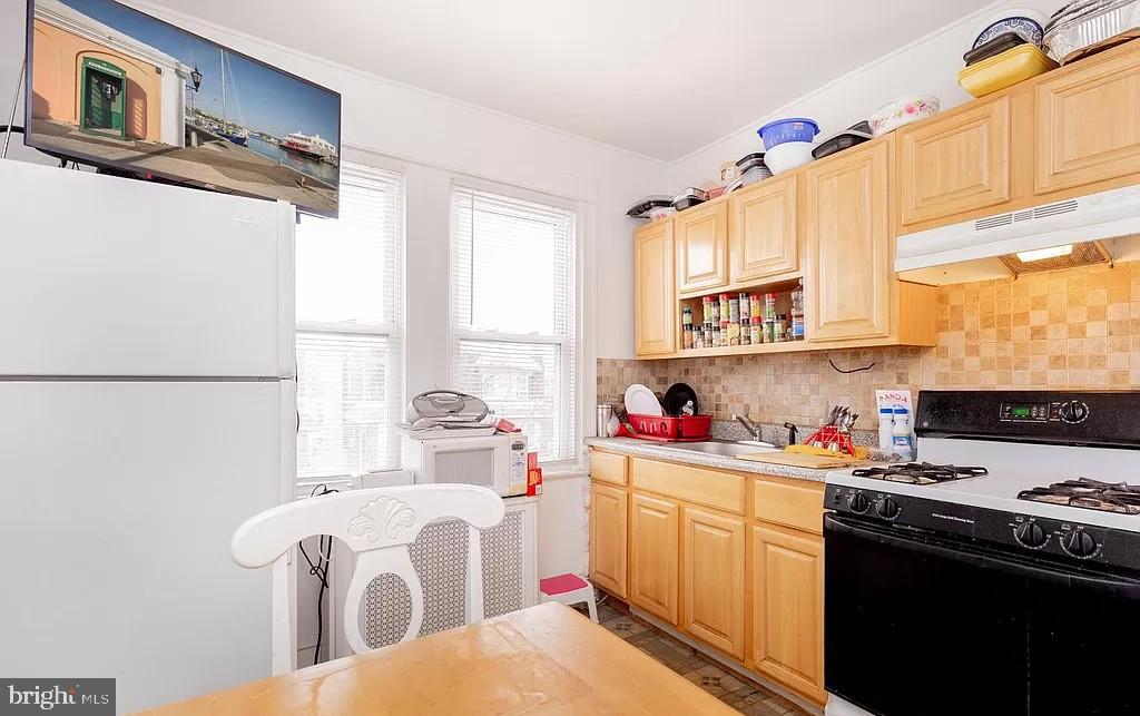 7101 Charles St Property Photo 32