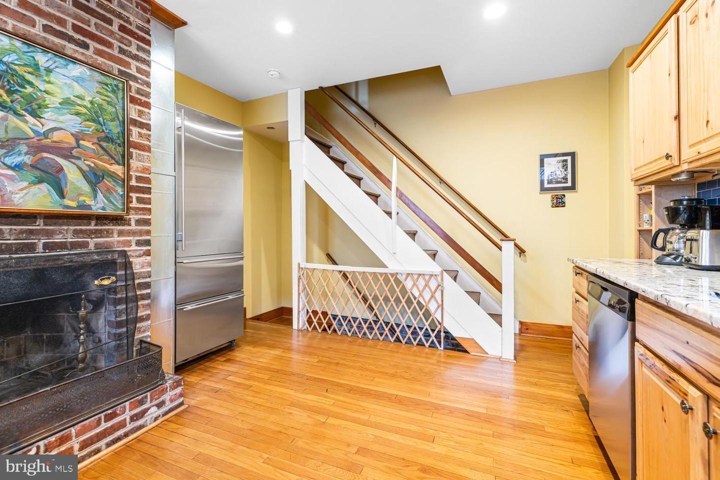 1305 Rodman St Property Photo 8