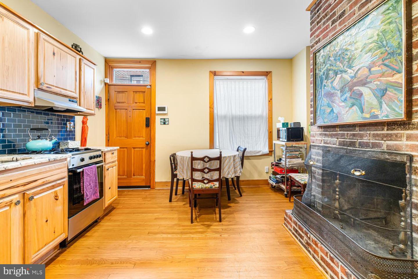 1305 Rodman St Property Photo 10