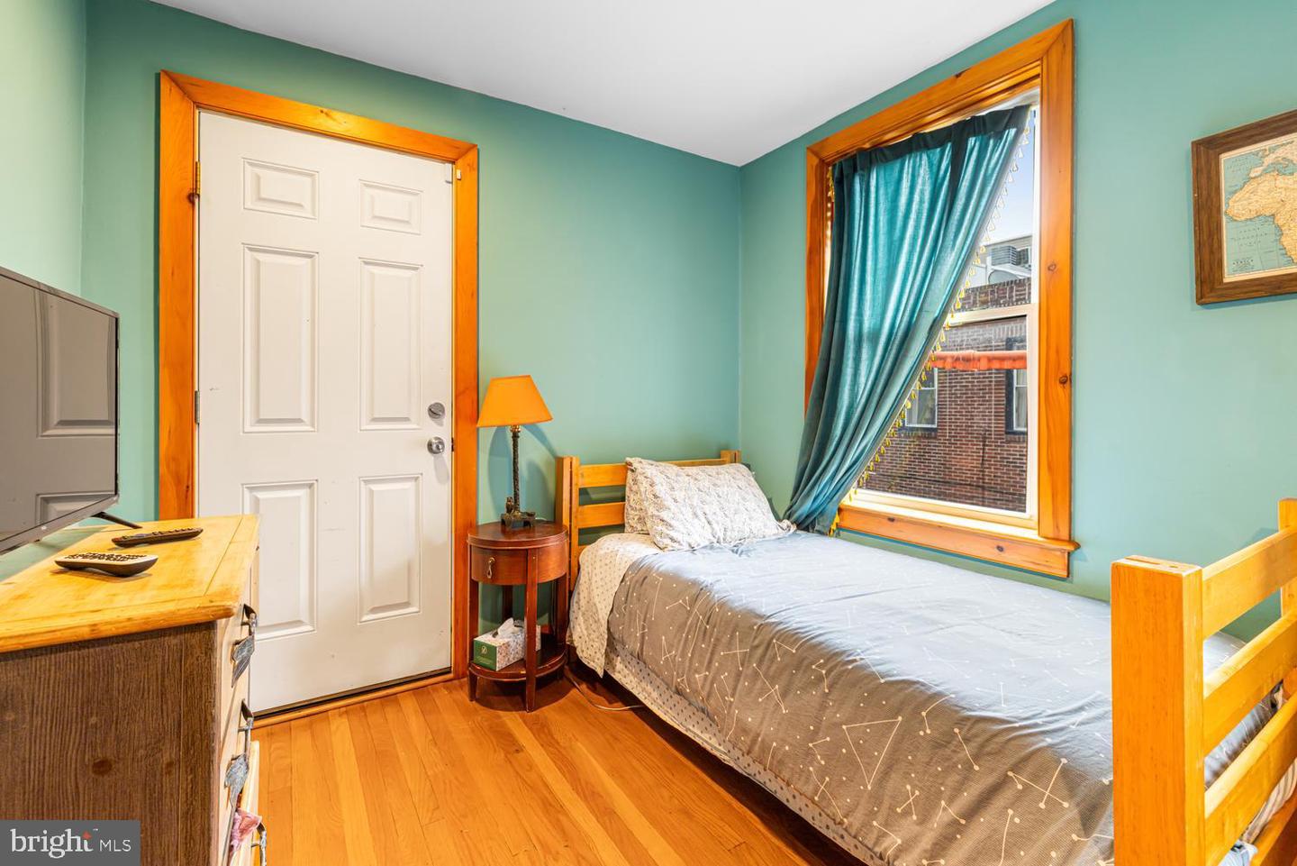 1305 Rodman St Property Photo 14